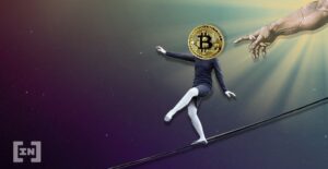 Read more about the article Bitcoin Dominance Plummets while Altcoins Outperform