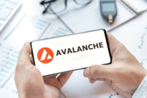 Read more about the article Avalanche could drop below $10 – Here is why