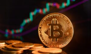 Read more about the article Bitcoin Decline Sees Funding Rates Plunge To Three-Month Lows