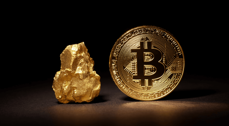 Read more about the article Gold Proves To Be A Safe Haven Asset Amid Bitcoin Crash