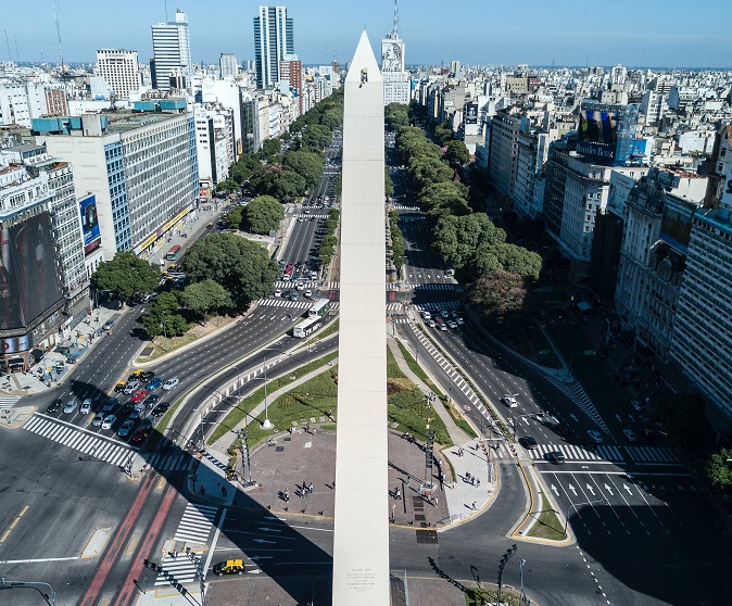 Read more about the article Buenos Aires’ “Crypto Building,” Innovation Or Marketing Ploy? Here’s The 411