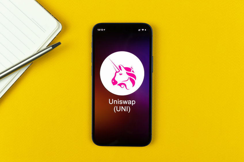 Read more about the article Uniswap surpasses Ethereum in daily user fees