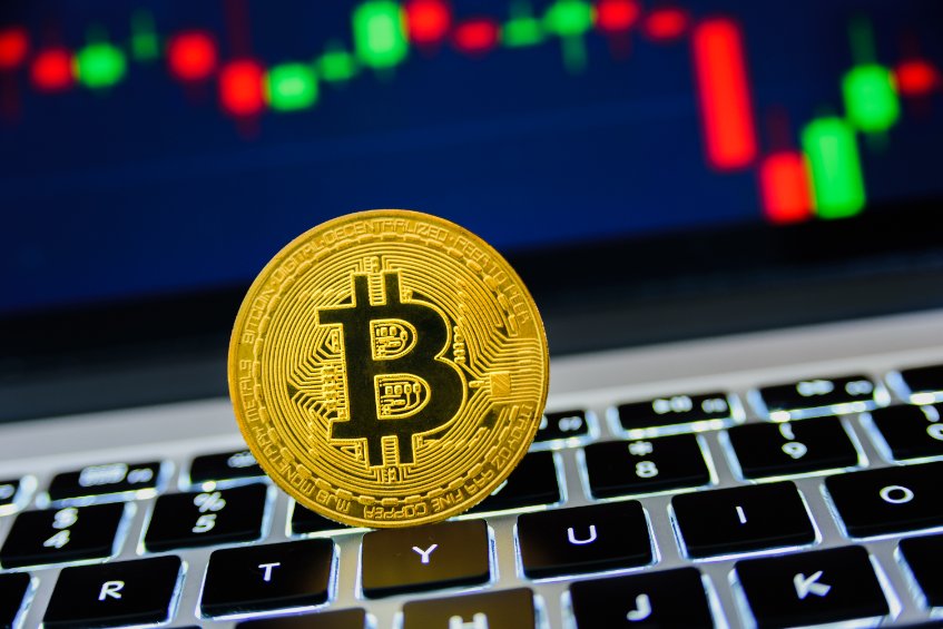 Read more about the article Bitcoin is now above $23k as the market slowly recovers