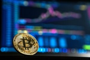 Read more about the article Old Bitcoin Supply Moves Into Derivatives, Whales Setting Up Long Positions?