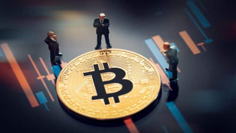 Read more about the article Credit Suisse Facing Lehman-Like Moment rings Attention to Bitcoin