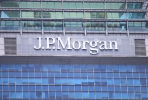 Read more about the article JP Morgan Predicts Bitcoin Crash To $13.000