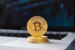 Read more about the article Crypto Market Loses $60B In Two Days As Bitcoin Price Plunges