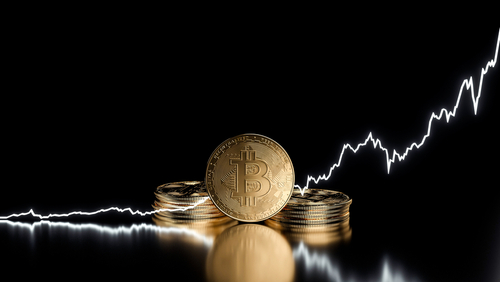 You are currently viewing Bitcoin is rallying due to interest rate forecasts, says Coinjournal’s Dan Ashmore