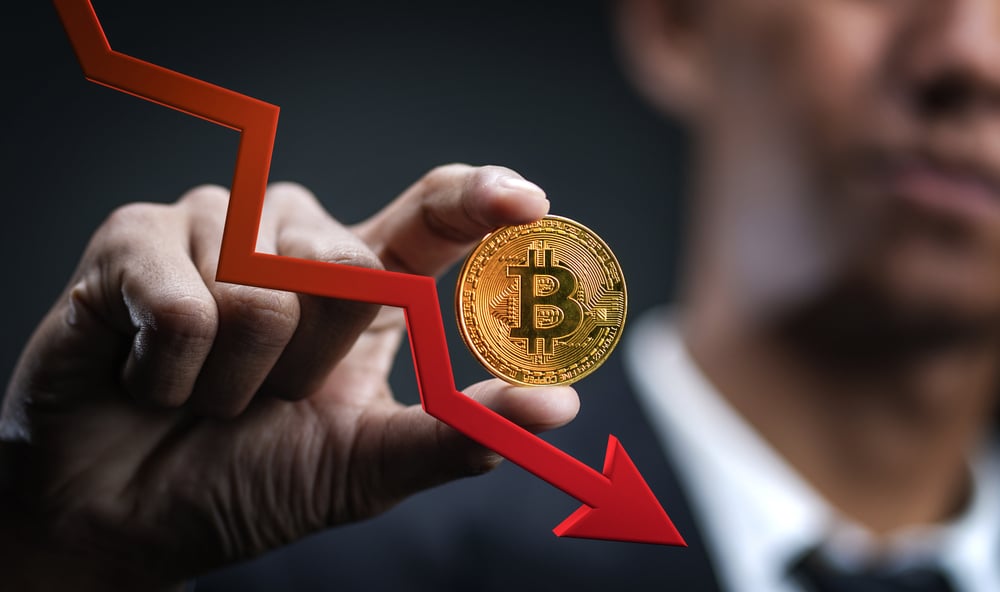 Read more about the article Popular Analyst Predicts Bitcoin (BTC) Price Might Hit $19K Soon