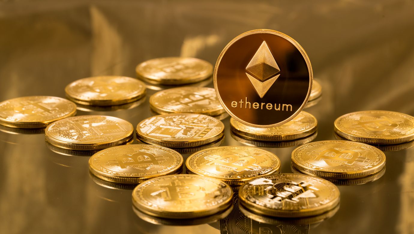 You are currently viewing Ethereum Crosses $2K For First Time In 2023, Can It Keep Going?