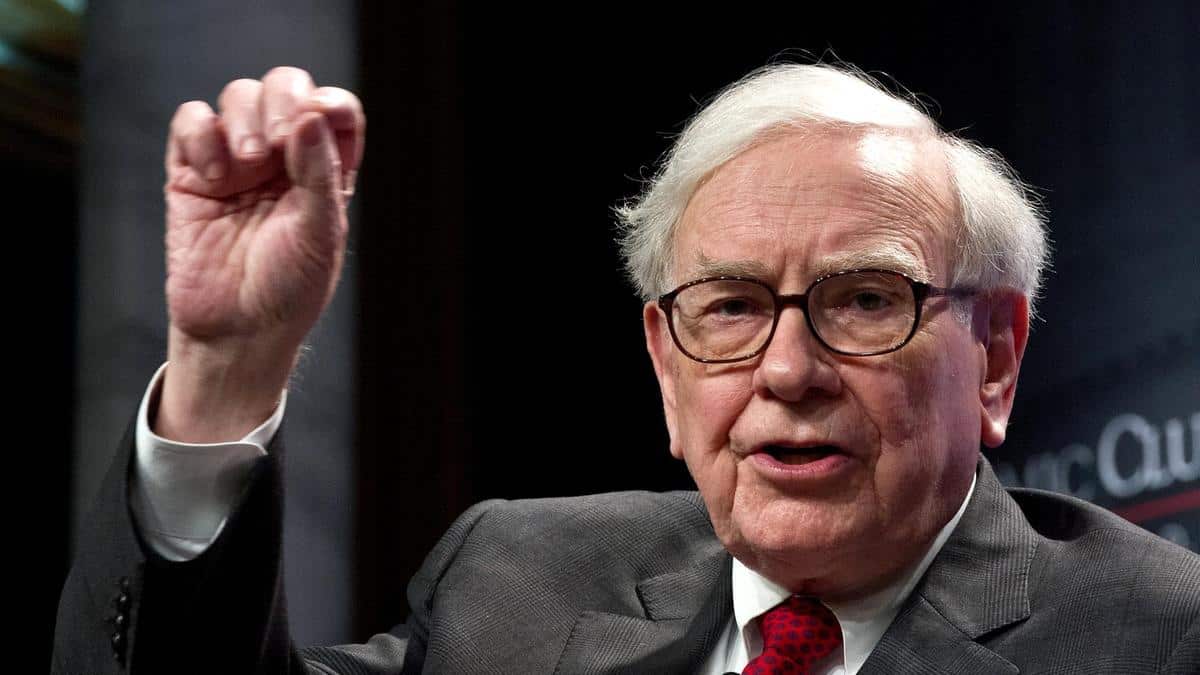 You are currently viewing Warren Buffett Says Bitcoin Is A Gambling Token