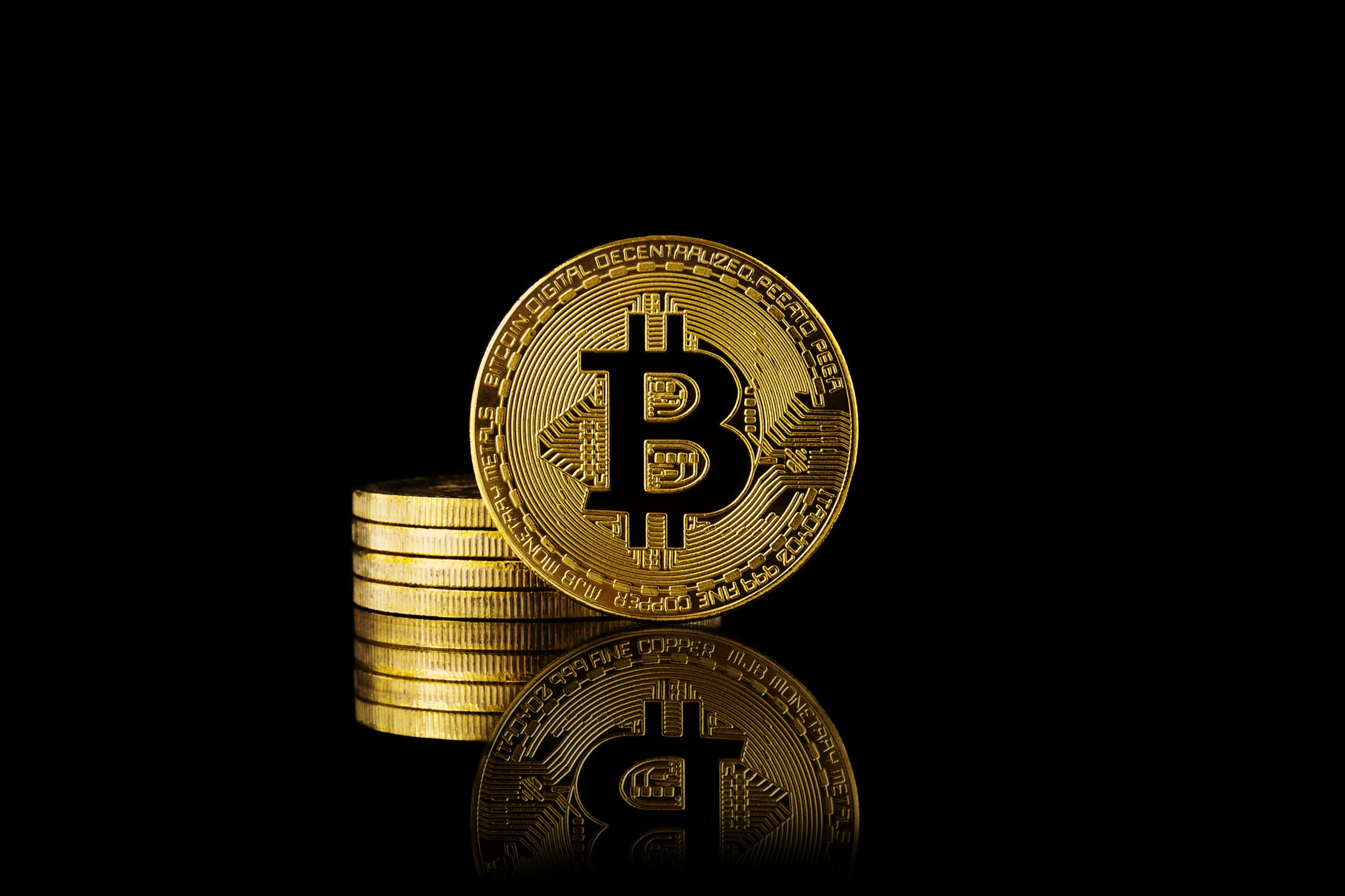 You are currently viewing Nearly a million addresses hold more than 1 bitcoin, half the US median salary