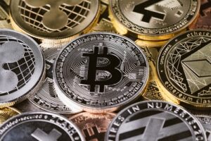 Read more about the article Cryptocurrencies keep growing in popularity. Bitcoin’s price dynamics changed with institutional investors’ adoption.