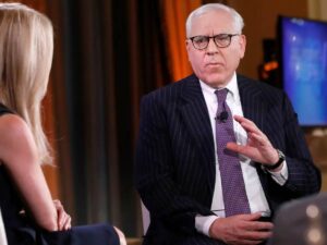 Read more about the article Billionaire David Rubenstein Bullish On Mighty Blackrock Bitcoin ET