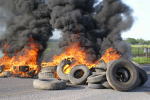 Read more about the article Bitcoin Mining Firm’s Tire Burning Plan Gets Flak From Environmental Groups