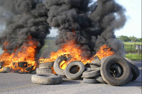 Read more about the article Bitcoin Mining Firm’s Tire Burning Plan Gets Flak From Environmental Groups