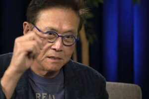 Read more about the article Robert Kiyosaki – ‘No Soft Landing’ As Banks Will Fail, Buy Bitcoin