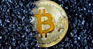 Read more about the article Bitcoin Unscathed As Crypto Funds Bleed With $342 Million Outflow Streak