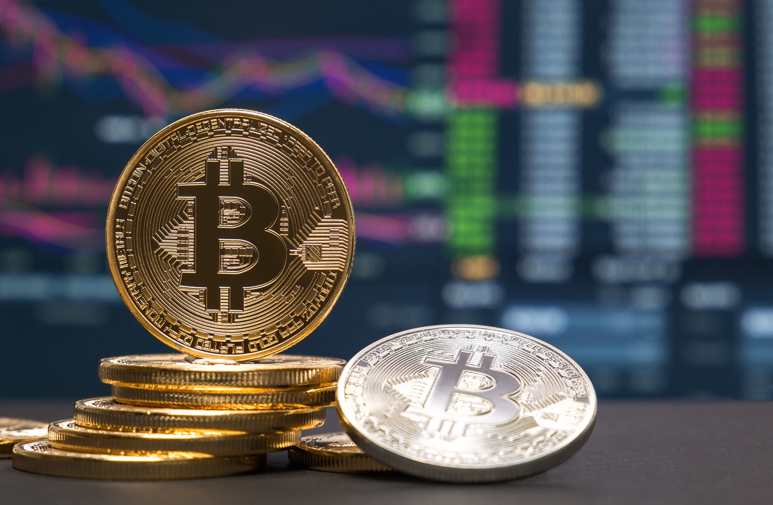 Read more about the article Bitcoin Critic Kicks Against Spot ETF Hype, Predicts Low Institutional Investment