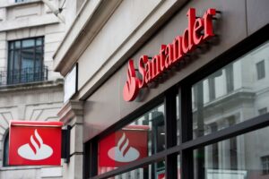 Read more about the article Banco Santander Offers Bitcoin & Ethereum Trading In Switzerland