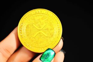 Read more about the article Analyst Predicts 2450% XRP Price Surge After Bullish Crossover