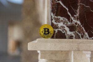 Read more about the article Bitzlato freezes Bitcoin withdrawals as Memeinator’s MMTR presale raises $2.57M