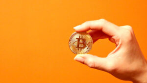 Read more about the article SEC Mishap Triggers $220 Million In Crypto Liquidations