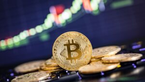 Read more about the article These Key Indicators Will Make Or Break Bitcoin