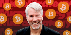 Read more about the article Brace For Impact: MicroStrategy’s Michael Saylor Is Selling Shares To Buy More Bitcoin