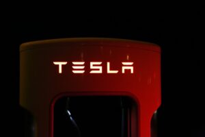 Read more about the article Is Tesla Dipping Its Toes Back In Bitcoin?